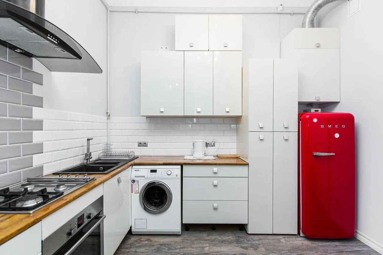 Австрійська Квартира В Центрі На Вулиці Михальчука 5 Lviv Apartment