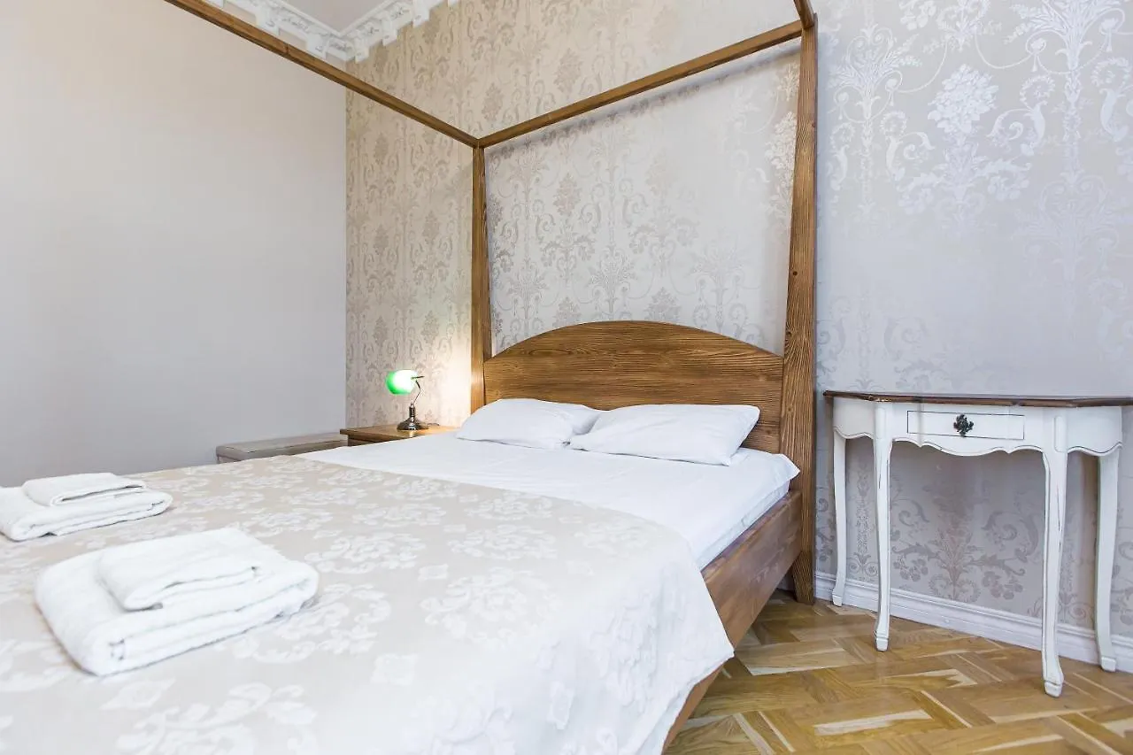 Австрійська Квартира В Центрі На Вулиці Михальчука 5 Lviv