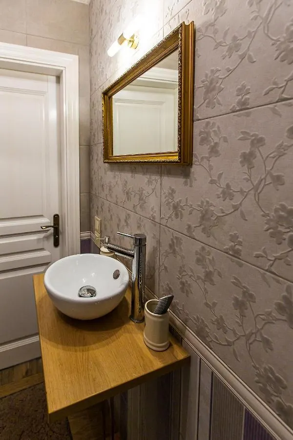 Австрійська Квартира В Центрі На Вулиці Михальчука 5 Lviv