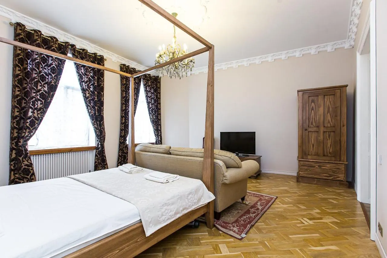 Apartment Австрійська Квартира В Центрі На Вулиці Михальчука 5 Lviv Ukraine